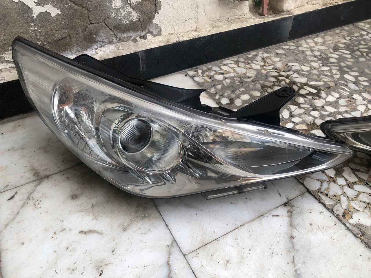 السلام عليكم *********** مازدات ودعاميه سوناتا مضلع خليجي المازدات كهرباء ام الماطور نظيفات واصليات بلاديه لا مفتوحات ولا اي كسر ب150 الف ودعاميه مال شكل 14 و15 هم بلاديه واصليه لا كسر ولا شي بس مشخطه ب75 الف مكاني بغداد
