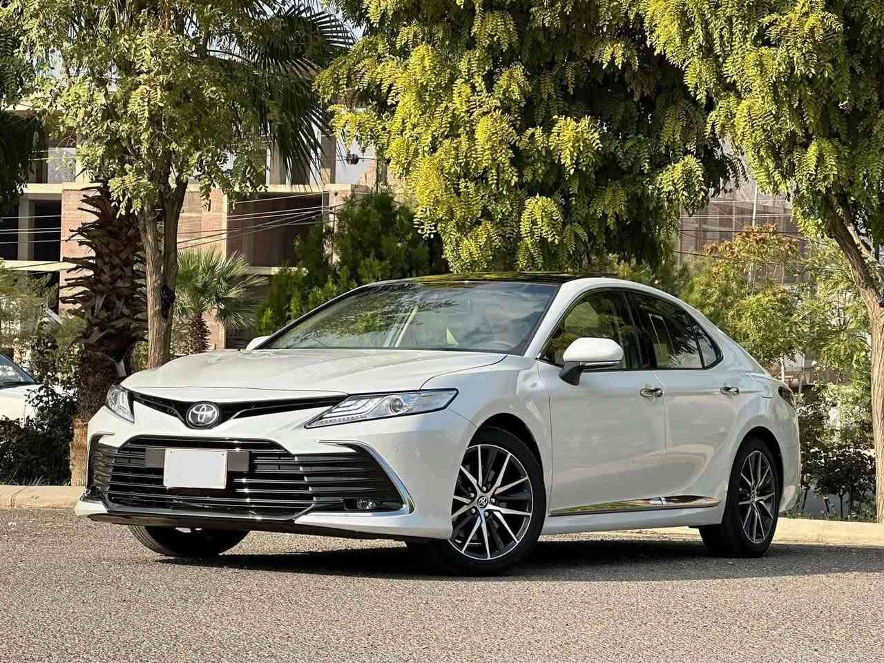 تويوتا كامري موديل ( 2023 )

ماشي43الف 
بانوراما محرك 3500 v6 
فول فول مواصفات لمتد بانوراما

بصمه
رادار امامي 
تحديد مسار
سلايت 
برده كهرباء
كشن كهرباء عدد2
حساس أمامي خلفي
شاشه ابل كاربلي
تبريد قطعتين
هندبريك بصمه
لد نهاري
كرسي كهرباء
شاحن موبايل واير ليس
اوتو هولد
داخل جلد
لايت زنون LED
محرك كير واير بشرط مامفتوح 
سيارة حيل نظيفة كلشي عل بلاد جديد 
سنوية هزة كلشي جديد مدفوع لـ
باسمي السنوية بشرط تحويل وغرامـة
سيارة مابيـها دينار مصرف كامل من كل نواحي

رقم صاحب سيارة 0773 977 2232
