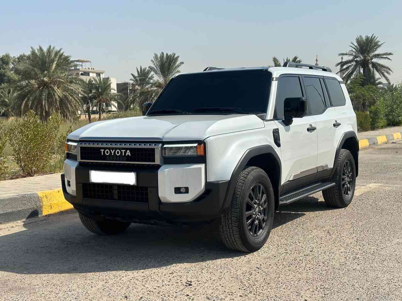 السلام وعليكم
للبيع برادو R1
موديل ٢٠٢٤
وكاله SAS
ماشيه ٣٢ الف كيلو 
رادار امامي
رادار خلفي
حساسات اماميه خلفيه
كامره خلفيه
داخل مخمل اوف وايت
السياره بعدها بالضمان
السياره جديده جداً
مكفوله كفاله عامه بدون شخط
محرك ٢٤٠٠ تيربو
رقم بغداد 
مكان السياره بغداد المنصور
السعر ٤٥٠٠٠ $
***********
