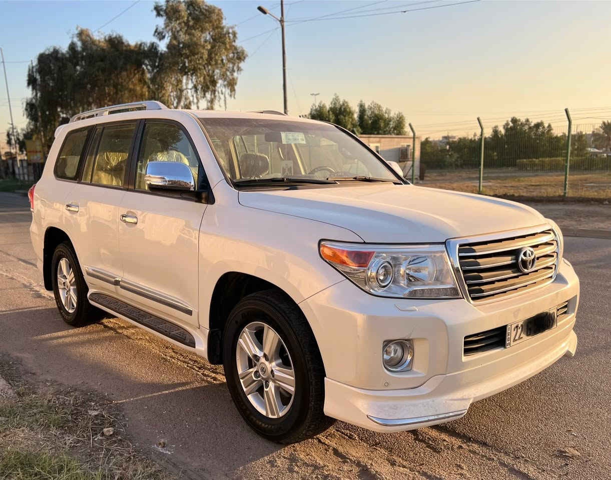 سلام عليكم ورحمة الله للبيع لاندكروزر 2015 سيارة بحاله الوكالة ماشيه 75الف حقيقي رقم اربيل الجديد سيارة كفاله عامه من كلشي سيارة فول مواصفات شركة SAS سيارة جديده بكل معنى الكلمه السعر 47الف دولار او بي مجال الاستفسار ***********
