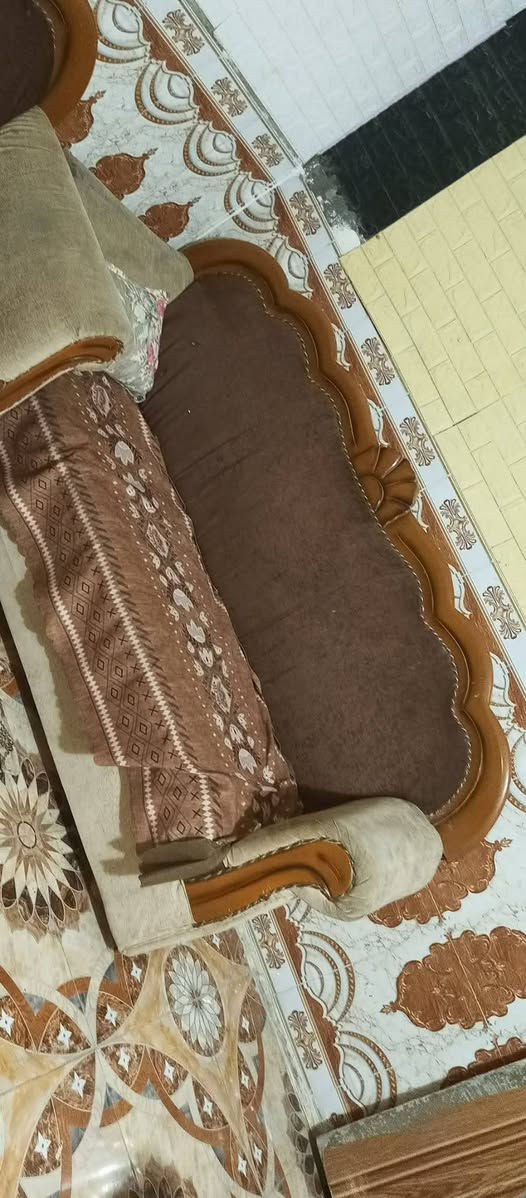 السلام عليكم
كنتور ب ١٠٠
طباخ ب ١٤٠
تخم كامل ١٠ مقاعد ١٢٥
تخم الجوزي ب ٢٢٥
مبرده ب ٥٠
ميز طعام بدون كراسي ٣٠
كاروك طفل ١٥


**إذا كنت صاحب هذا الإعلان وتريد حذفه لأي سبب، رجاءا أرسل رسالة إلى الدعم الفني**