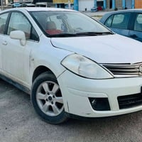 نيسان تيدا • ٢٠٠٧ • توماتيك