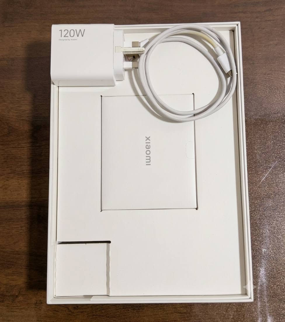 🔥 للبيع Xiaomi Pad 6S Pro 12.4" 🔥

جهاز بحالة ممتازة جداً، استخدام خفيف جداً ونظيف.
المواصفات:
✅ شاشة 12.4 بوصة بدقة 3K وتردد 144Hz ✅ معالج Snapdragon 8 Gen 2 ✅ ذاكرة 12GB RAM ✅ سعة تخزين 512GB ✅ بطارية 10000mAh ✅ شحن سريع 120W HyperCharge ✅ نظام صوت 6 سماعات Stereo
الملحقات:
📦 الكارتون الأصلي 🔌 الشاحن الأصلي ✍️ القلم الأصلي + كفر ايباد
💰 السعر: 625,000 دينار .
مكاني موصل.
للاستفسار التواصل خاص او واتساب ***********
