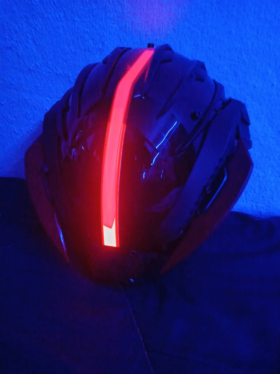 السلام عليكم 
قناع للبيع ماركه ✅
جديد وبيه تشغيل نشره عريموت🖲️
مكان ابو غريب خرنابات 🚩
موجود توصيل كافه المحافظات 🚚
*********** وبي واتساب
سعر ب50 قفل
