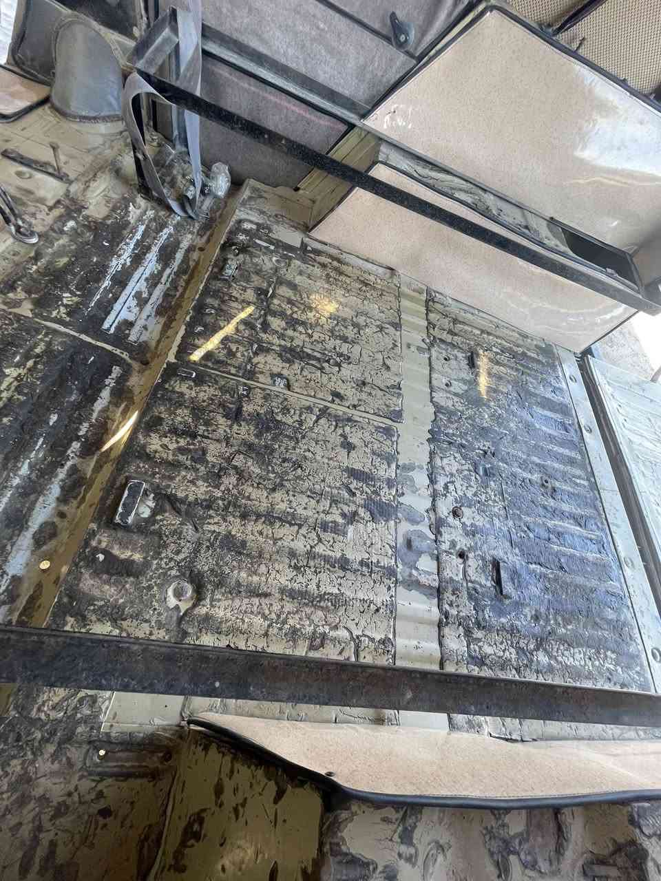 سلام عليكم فحل٢٠٠٤ مكينه كيررونجي تخم تاير جديد ضفيره  جديده دوشمه جادر كله جديد داخل وخارج بلادي سياره جاهزه من كلشي ناعمه خير من الله ***********
