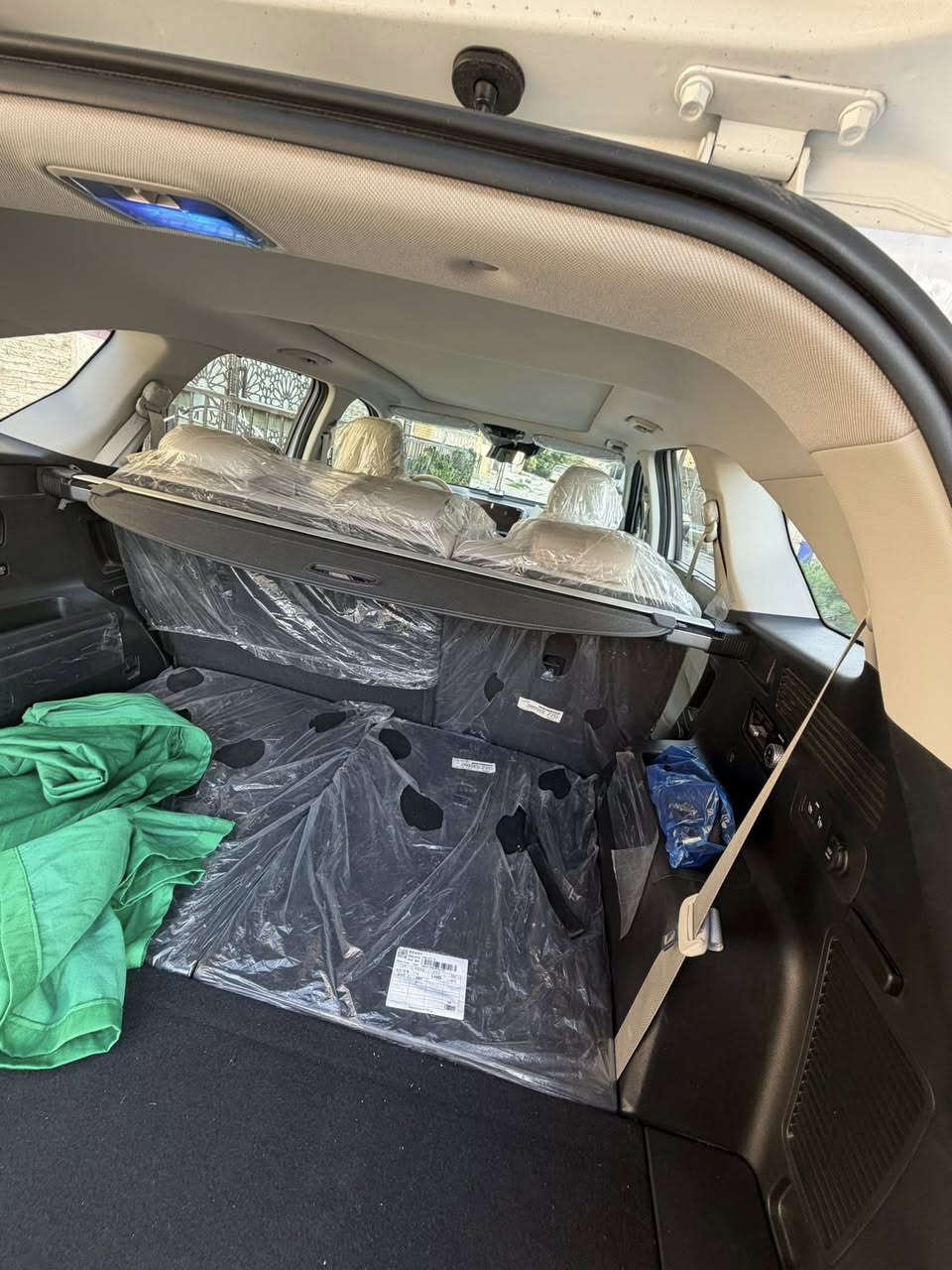 سورنتو 2025
خليجي مكفوله كفاله عامه 
مواصفات فول السياره بانوراما فقط بدون كامرات جانبيه انكليزي بسمي 
دبل كامره  داتشو ويل 20
اناره محيطيه متعدده الالوان(((ماشية 7 الاف كيلو متر ))) 
لايت زنون عالي ناصي
لايت خلفي امامي LED
 بعده وضع الشركه سياره
محرك 6 سلندر
كير ماوس
كشنات كهربائي
هندبرك دكمه 
وضعيات قياده 
مساعده منحدرات 
جنطه كهرباء
تشغيل عن بعد 
بردات خلفيه
شاشه متصل  
شاحن وايرلس 
كيجات متغير الكتروني وعادي
نقطه عمياء
شاشه لمس متغير التحكم 
ستيرن فول تحكم
7راكب
الاناره الداخليه LED
دخول بصمه ذكي
حساس امامي
حساس خلفي
قبضات الباب الالمنيوم 
مري شفط
حاملات اكواب 
جام 4 AOT
تشغيل عن بعد 
للتواصل ***********
