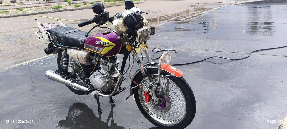 سلام عليكم دراجة للبيع مديل 2024نضيفة تايكر 4كير التصال على الرقم *********** السعر 650بيهة مجال
