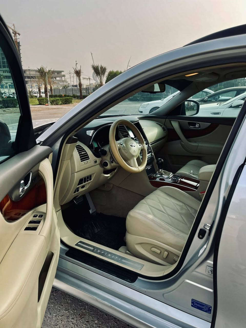 السلام عليكم اخوان انفنيتي fx35 2012 خليجي صبغ دعامية أمامية ويل ٢١ تخم تاير رقم اربيل شرط التحويل محرك جديد طك نايلون مشدود بيها السيارة موجودة بمحافظة الانبار قضاء الفلوجة السعر ١٥٥ ورقة هاتف ***********
