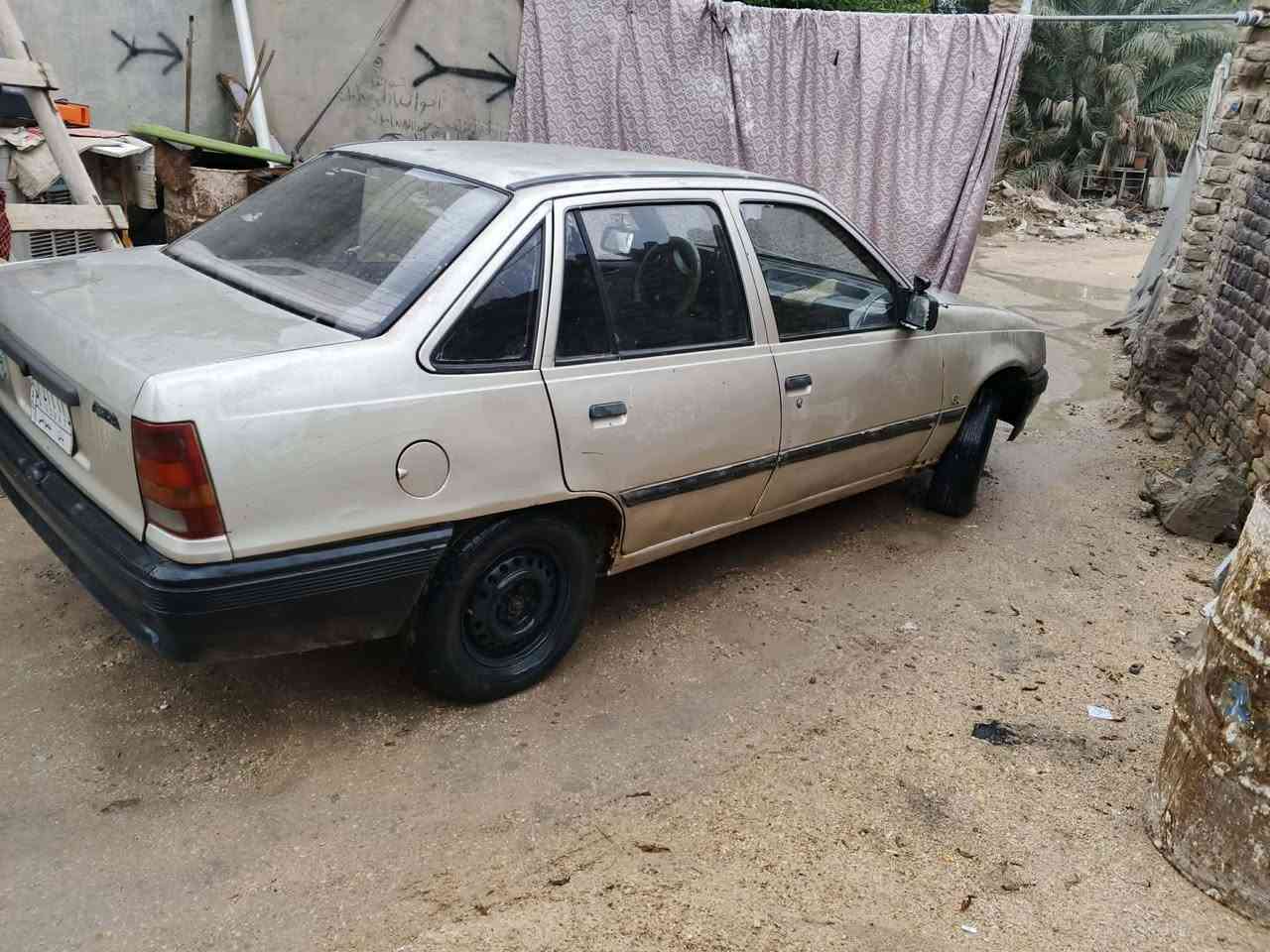 اوبل كاديت 1987
رقم بابل 
السعر 14 مع المحال 
للتواصل الاتصال
***********
