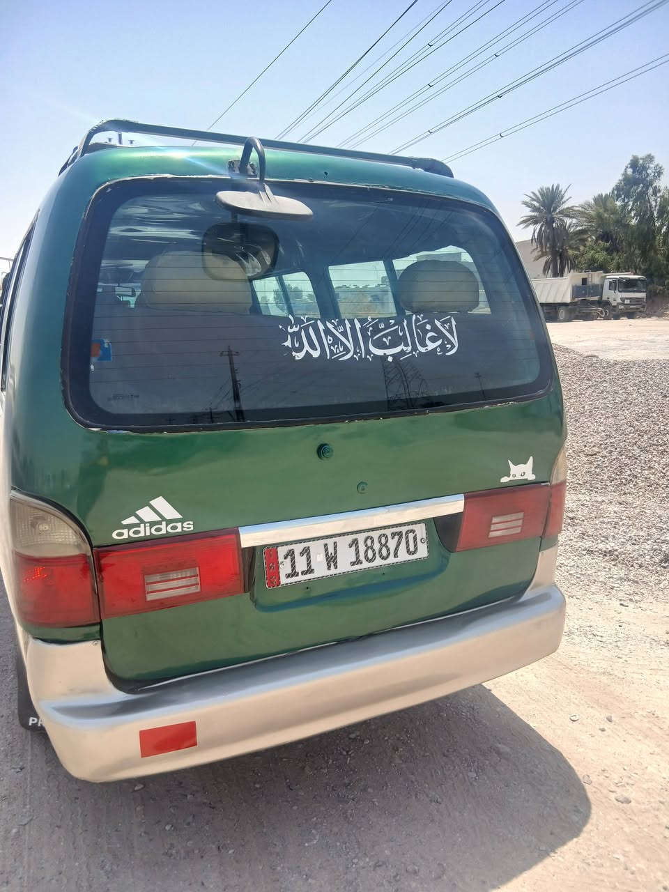 بريجو ٢٠٠٠ مكينه كير 
مكفولات صبغ عام بيه تك شاصي معمر 
٧٠ وبيه مجال.    ***********
