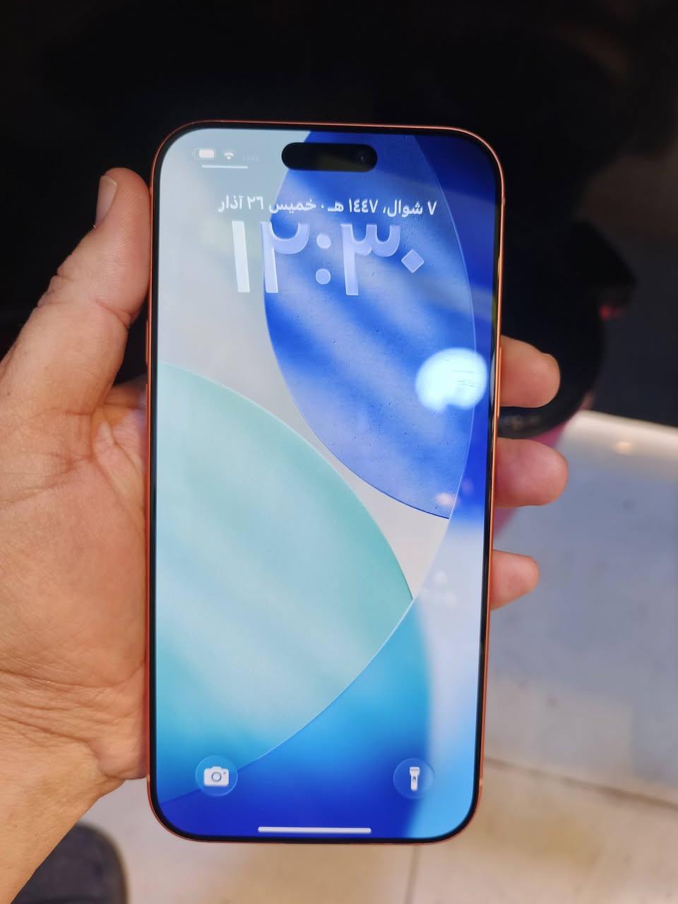 السلام عليكم للبيع ايفون 17pm سيم كارت الجهاز ( مبدل سماعه اتصال) بطاريه100 مشحون82مره نضافته100/100 مكفول وانطي بي ضمان السعر بدون عمله1800قفل بدون عمله بغداد مشتل ***********
