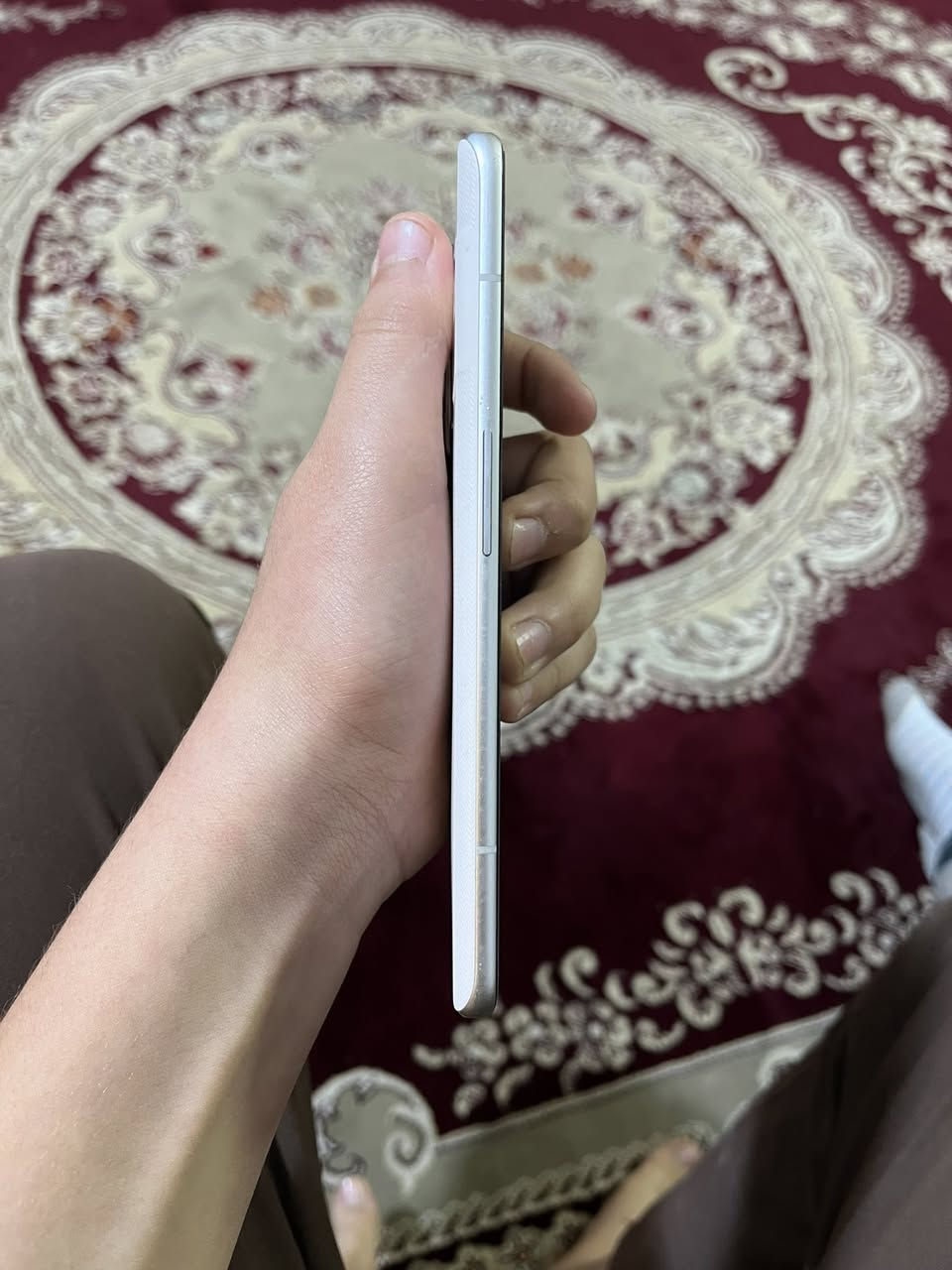 سلام عليكم للبيع ريلمي جي تي ٢ برو.    ملحقات كامله نضافه ٩٠/١٠٠ شاحنه ٦٠ واط ذاكره ٢٥٦ السعر ٣٢٥ بي مجال العنوان بغداد الشعب *********** واتساب
