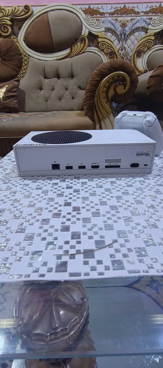 اكس بوكس سريس اس للبيع
ذاكره 512 
اصدار2023
يشغل 120 فريم حقيقي بكل الالعاب
النضافه 95% مامستعمل هواي


**إذا كنت صاحب هذا الإعلان وتريد حذفه لأي سبب، رجاءا أرسل رسالة إلى الدعم الفني**