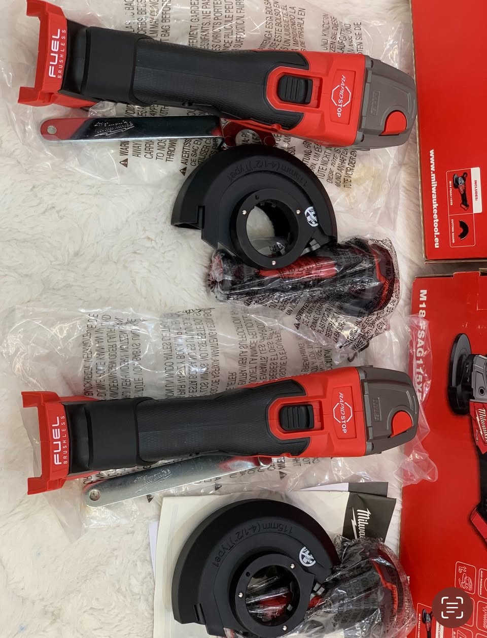 لبيع الكوسره ميلواوكي جديد
 فويل
برشليسي
ربيت ستوب 
‎115 ملم 

خصومات على الأسعار

***********
