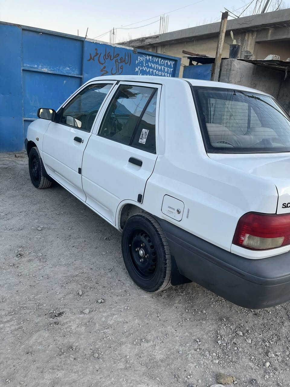 السلام وعليكم سايبه موديل 21  كفاله بيهة بس بارد بل جاملغ اربع اصابع موضح بلصوره بعدني ماصابغ بس معدله ماشيه 100 على ايدي وبسمي تحويل ثاني يوم السعر 60 وبيهة مجال اتصل وبل خدمه مكاني الكماليه ***********
