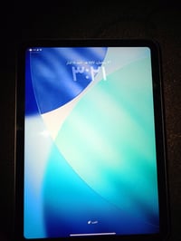 آيباد 11 • نضافته ١٠٠٪ • بطارية ٩٧٪