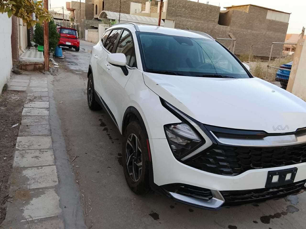 د
السلام عليكم كيا 24 وارد  ماشيه 25 
سويج مو بصمه 
صور الحادث موجوده بلمنشور بيه مكانات بارد 

مبدل بيها باب الصدر ودعاميه اماميه نفس ألون 

مواصفات عاديه سويج 

كشن تتفلئ

شاشة جبير

فور ويل

رادار امامي خلفي جانبية

سايد بريك بصمه 

ماشيه ٢٣ 

الاتصال الرقم)***********

السعر 182 وبيه مجال 

المكان بابل حلة, بابل
