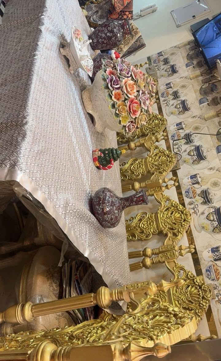 تخم زان مصري مع ميز طعام مكان حي العدل ***********
