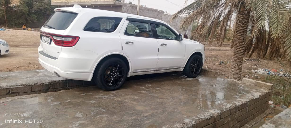 عمي سياره دوج دورنكو 2017 اصل ج ت السياره رقم ذي قار بسمي تحول ثاني يوم السياره جاهزه من كلشي مكينه وكير كفاله حداديه طخم تاير كله جديد ما نقصهه شي منضومه زنون كشنات كهربائيه غرفه جلد تبريد اربع قطع شفتات كير عادي حادثهه دعاميه الاماميه  فقط سنويه ل30 هزه جديده  ماشيه 100 من الاخير السياره جديده ويل 20 ابلادي سعرهه 225 وبيهه مجال مكان السياره ناصريه سوك الشيوخ ولاستفسار اتصل وتدلل ***********… ***********
