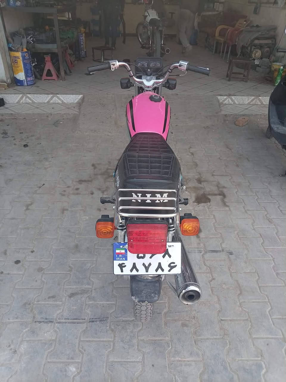 دارجه للبيع نامه اصولي للبيع موديل2022دراجه
أوراق اصوليه
المكان الديوانية.  شارع  أبو كناوي
السعر مليون و100 وبيه مجال للشراي


**إذا كنت صاحب هذا الإعلان وتريد حذفه لأي سبب، رجاءا أرسل رسالة إلى الدعم الفني**