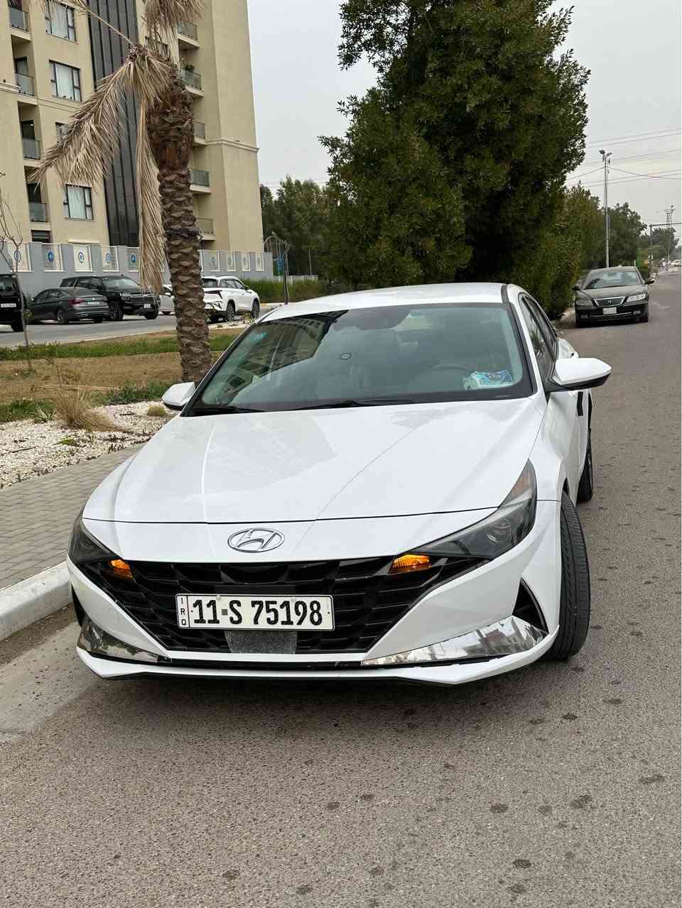 السلام عليكم النترا 2021 
 فول مواصفات عده الفتحه والاشاير 
شاشه كاربلي 
تدفئه كشنات
تدفئه ستيرن 
رادار امامي 
رادار خلي 
رادار جانبي
قياده ذاتيه
تحديد مسار 
مكينه 2000 دوش المكينه تبريد كفاله عامه 
السياره حادثه قبق جنطه فقط بجم كسب برغي ممفتوح منه 
مكان السياره بغداد حي العامل 
 سعر السياره 140 وبيها مجال 
للاتصال 
*********** بغداد, العراق
