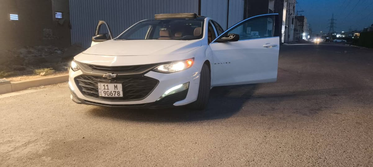 ماليبو موديل ٢٠٢١ 
مكينه ١٥٠٠ تيربو 
فئة Lt يعني فول مواصفات غني عن تعريف بانورما 
شادلها كير مكينه جديد مكفول زيرو 
رقم بغداد معوقين باقيلها 3 اشهر تصير حره  
اسويلك وكاله عامه مطلقه وصاحبها بالبياع 
سعر مناسب بيع مستعجل 95 بيها نقص كمبريسر تبريد  فقط ضربتها مال وارد جاملغ عكس السايق بدون دواخل غير متواجد عالفيس للتواصل ***********
