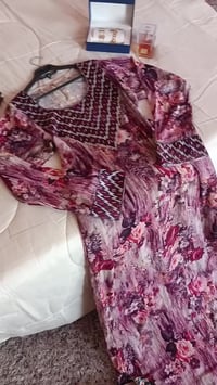 للحجز • مراسلة الصفحة • ملابس