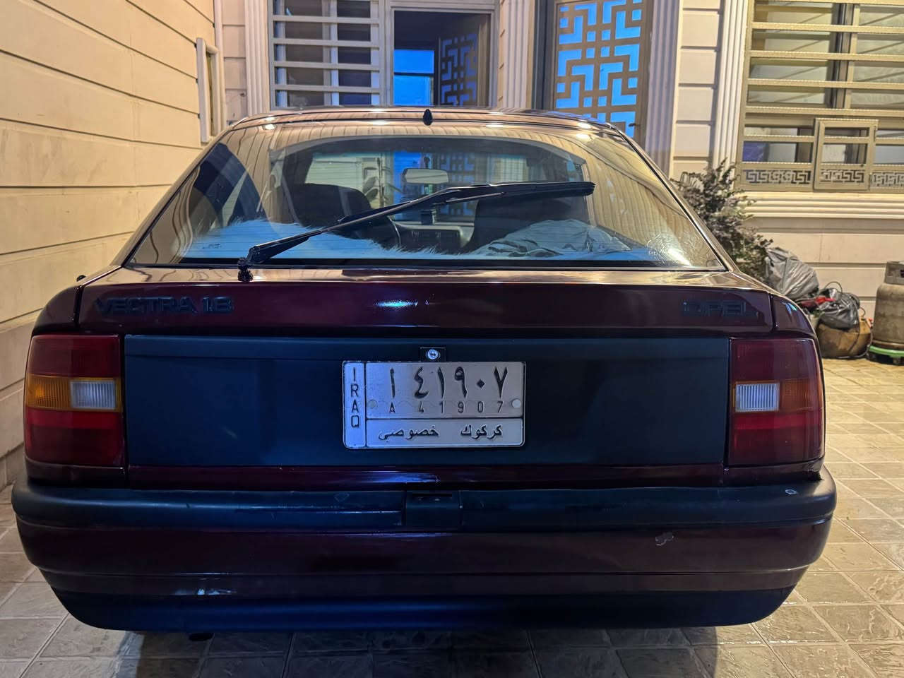 🚘اوبل فكترا للبيع موديل 1991 محرك 18 كير  عادي، رقم كركوك  سنوية و هزة و رقم كل جديد مشروع وطني لغاية 2027 باسمنا شرط تحويل و وكالة ،سيارة لوك لوك بعده سيارة بدون ضرر بدون حادث بدون خياس   صبغ عام للجمالية فقط شرط فحص و ،كير و محرك شرط ، تايرات جديد، ،باتري جديد، صدر امامي خلفي جديد،كهربائيات كل شغال،سلايت،باور،Abs,قفل مركزي سيارة  كلش نظيف سعر 36 وبي مجال عنوان كركوك شوريجه***********📲***********📲 كركوك, العراق
