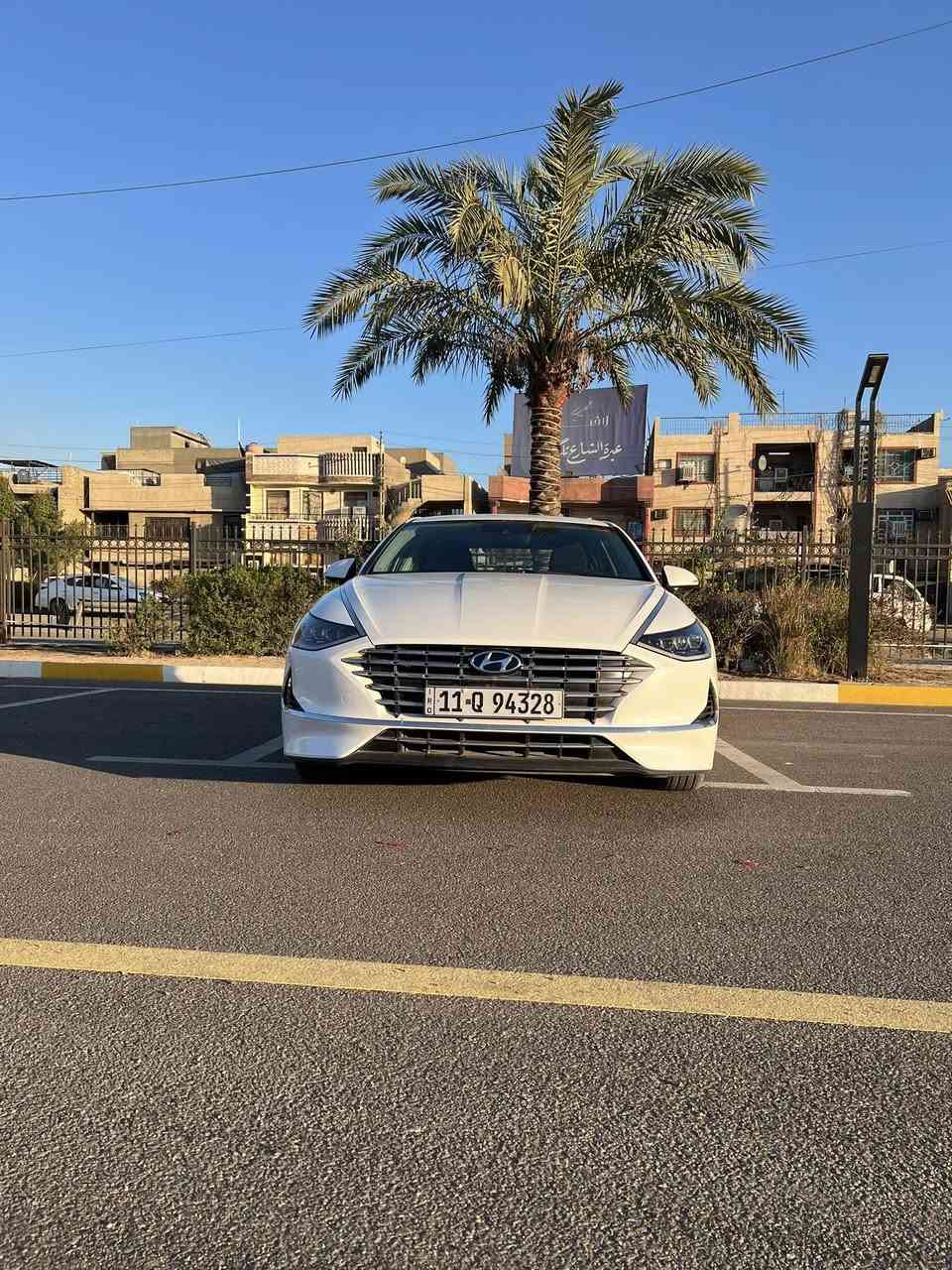 سوناتا هايبرد فئة بلو 2023 بيع فقط بدون مراوس
• وارد امريكي صور الحادث بالمنشور بدون صبغ  تبديل بابتين اصلي مال وارد وشديتهن 

 نفس لون 

عداد مسافة 32 الف السعر 183 وبيه مجال للشراي غير متواجد على فيس فقط اتصال ***********

• محرك 2000 هايبرد

• 4 وضعيات قيادة 

•  بصمة  (أبواب، تشغيل، جنطة).

•  التشغيل عن بعد.

• رادار أمامي ورادار جانبي (نقاط عمياء).

. تنبيه الخروج عن المسار 

• نظام التوقف الذاتي ونظام تحديد المسار.

• شفتات تحكم بالسرعة خلف المقود (ستيرن).

• لايت زنون (عالي وناصي) بنظام 4 عدسات.

• نظام أوتو هولد (Auto Hold) وسايد بريك إلكتروني (دكمة).

• شاشة كبيرة مع كاميرا خلفية دوارة.

• نظام تكييف قطعتين مع تحكم منفصل.

• صندوق ذكي يفتح تلقائياً عند الاقتراب من السيارة.

• إشارات بالمرايا الجانبية وويل كب بلادي.

حالة البدي والضرر:

• السيارة  إيرباك 2 كشن وبردة وراجع سستم وكالة 

•  تبديل قطع وبدون صبغ.

المكان:

بغداد - السيدية
