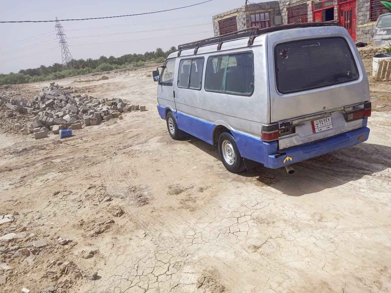 سلام عليكم كيا للبيع موديل 93سنويه لل27مصفره هيئه ومرور وصل خط وبحث جدد مكينه بيه تنقيص قليل كير اكسن صدر باور شواصي كله جديد تخم تاير وباتري جدد مالكه موجود مكاني بابل القاسم سعر 25وبيه مجال ***********
