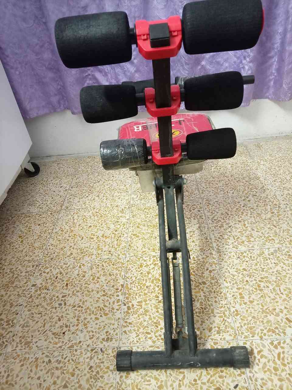 السلام عليكم جهاز رياضه نضافه كدام العين السعر 25 وبيه مجال مكاني حي  الميثاق تواصل***********
