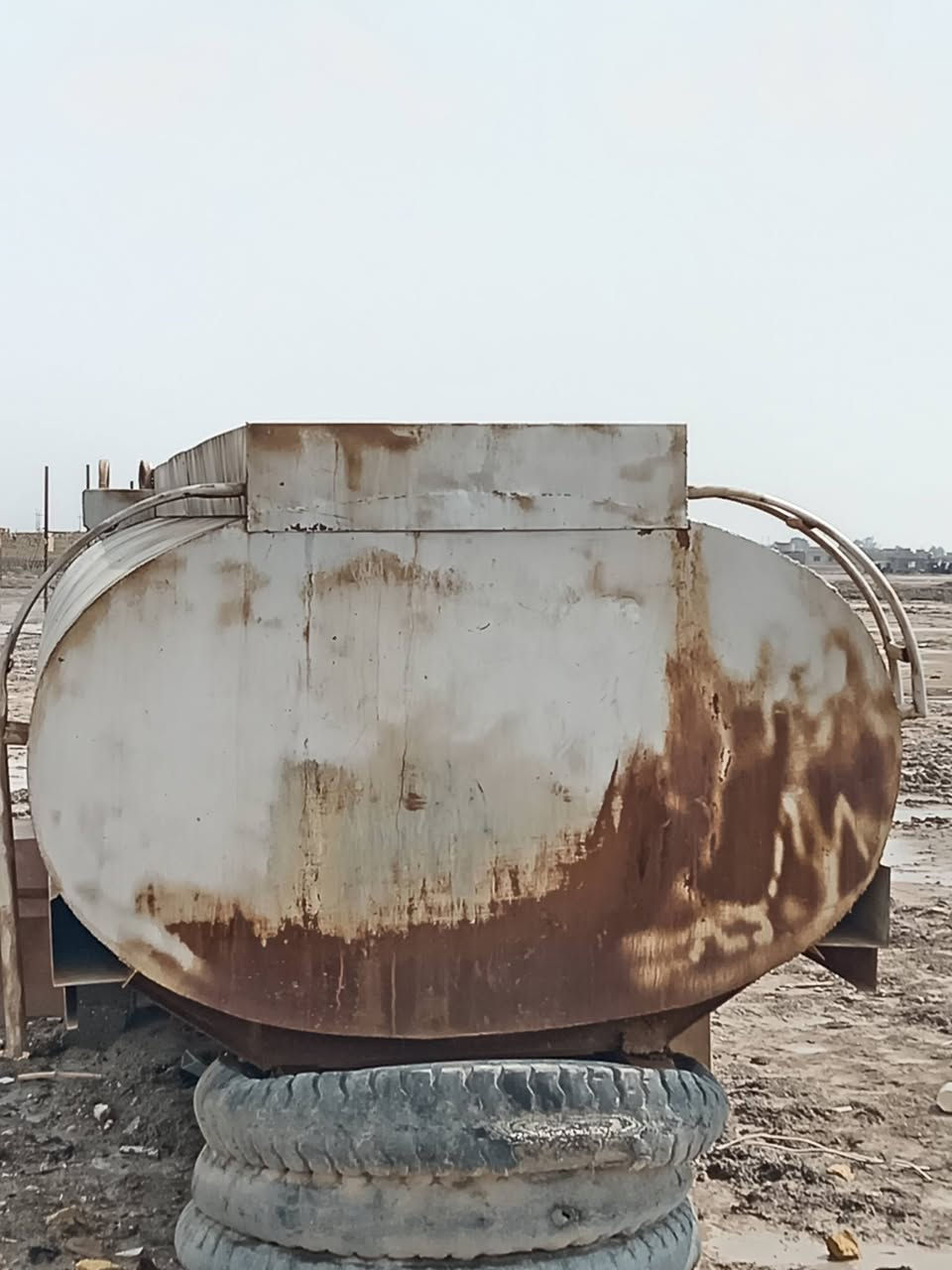 سلام عليكم تانيك جديد للبيع مكان سماوة الستفسار اتصل على الرقم***********
