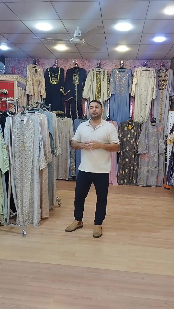 جوانترين موديلات  هاتوه بشنكاى دوبه ى

 ناو نيشان كه لار جادى اندازياران نيزك ترافكلايت بنجا مال.*********** 

اجمل واروع الموديلات الجديدة في ازياء دبي للألبسة النسائية 
كلار شارع اندزياران قرب ترفكلايت 
لدينا توصيل لجميع المحافظات ***********
