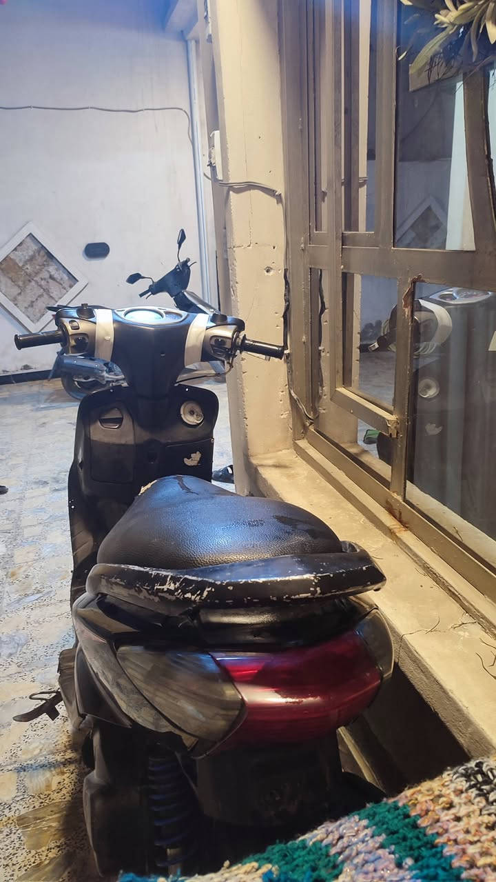 سلام عليكم
سكنس نثيه 140ياباني 

مكينه مفتوحه 

كابريتر جديد
شوته جديده
سلف جديد
شلعه ومعدل
المكان بغداد حي اور 
السعر خاص
الرقم ***********
