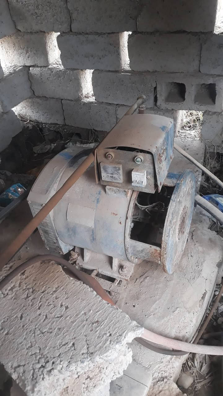 السلام عليكم لستر مولد توب لاند
مع دينو١٢ كي في شرط ملف نحاس مامفتوحه شركه لستر جاهز
تشقل وتفحص شرط الشقل السعر ٤٠٠ قفل استفسار علرقم ***********
