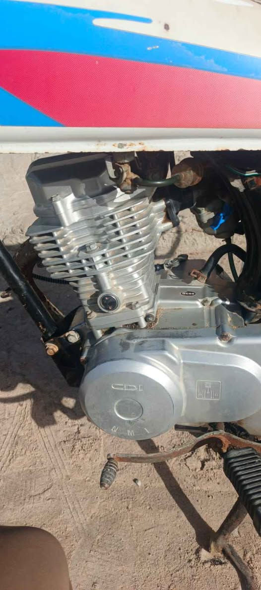 سلام عليكم / اخوان دراجه نامة للبيع بيها خيط تبخير السعر 250 الف وبيها مجال العنوان بصره ابي الخصيب رقم: +964 777 255 8883 واتساب ابو الخصيب, البصرة


**إذا كنت صاحب هذا الإعلان وتريد حذفه لأي سبب، رجاءا أرسل رسالة إلى الدعم الفني**