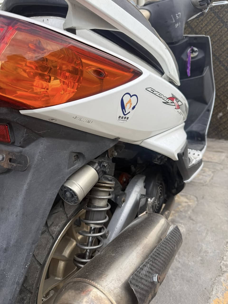 سلام عليكم دراجه سكنس لبيع بيه تزويد اصليه مكاني طوبجي سعره خاص بس واتساب رقم متوجد بيه ***********
