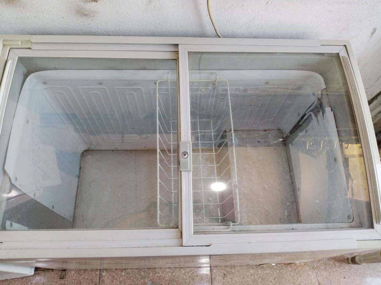 مجمده براد شقاله شرط الشقل السعر 125///***********
