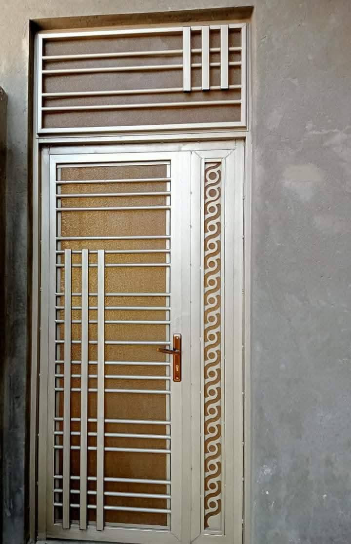 حدادة الاصدقاء لعمل كافة اعمال الحداده وبسعر مناسب جدا
والنقل مجاني ***********
