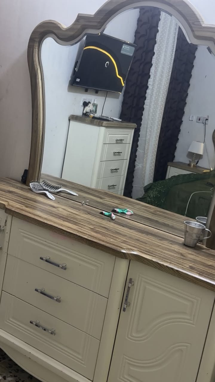 غرفه نوم نضيف موديل كلاسيكي سعرها مليون و800قفل


**إذا كنت صاحب هذا الإعلان وتريد حذفه لأي سبب، رجاءا أرسل رسالة إلى الدعم الفني**
