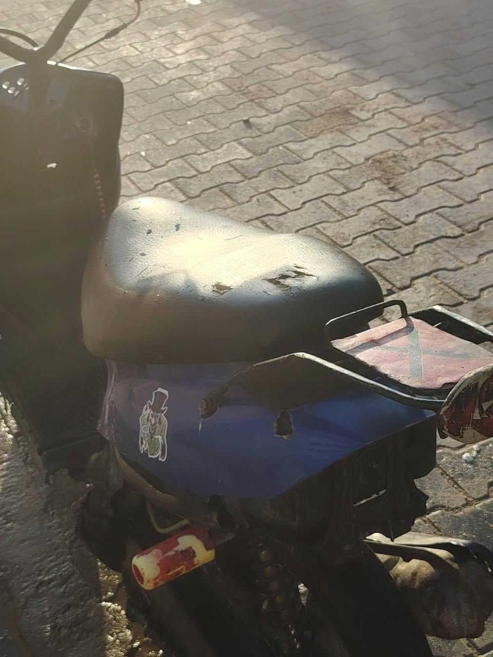 درجه للبيع الدراجه حلوه ونضيفه السعر 200وبيه مجال


**إذا كنت صاحب هذا الإعلان وتريد حذفه لأي سبب، رجاءا أرسل رسالة إلى الدعم الفني**