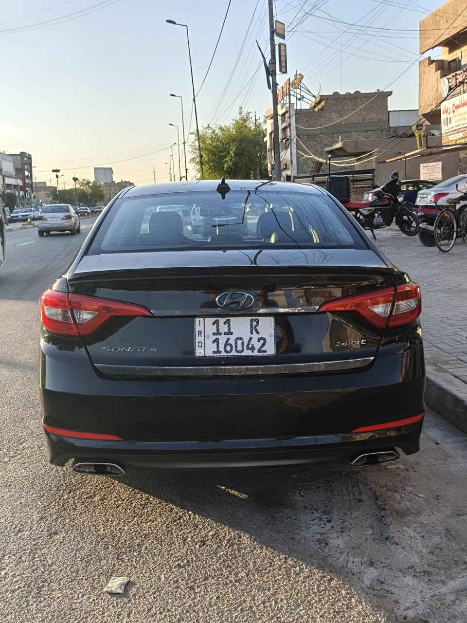 سلام عليكم
سوناتا 2015 
حادث بجم  
فئه سبورت فول عدا الفتحه 
سعر ١٠٥   
عنوان بغداد 
***********
