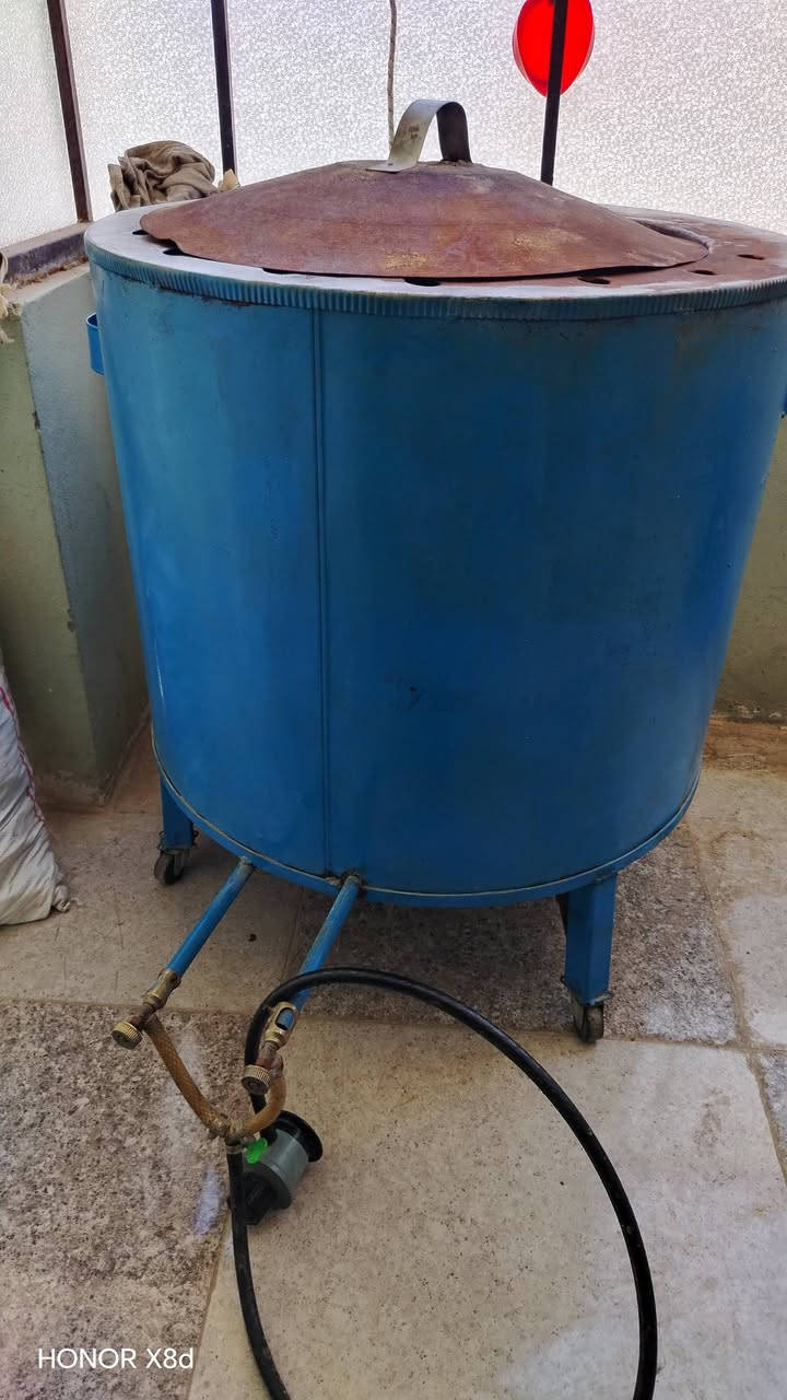 السلام عليكم
متوفر غراض بيت كامله للبيع 
 1⃣ثلاجه arclike اكبر حجم 
 2⃣مجمده زغيره 
3⃣سنك اصلي سيراميك الثخين
4⃣مبرده سوبر نضيفه فول
5⃣غساله ياباني هيتاشي
6⃣تنور غاز 
تواصل خاص 
 ***********
