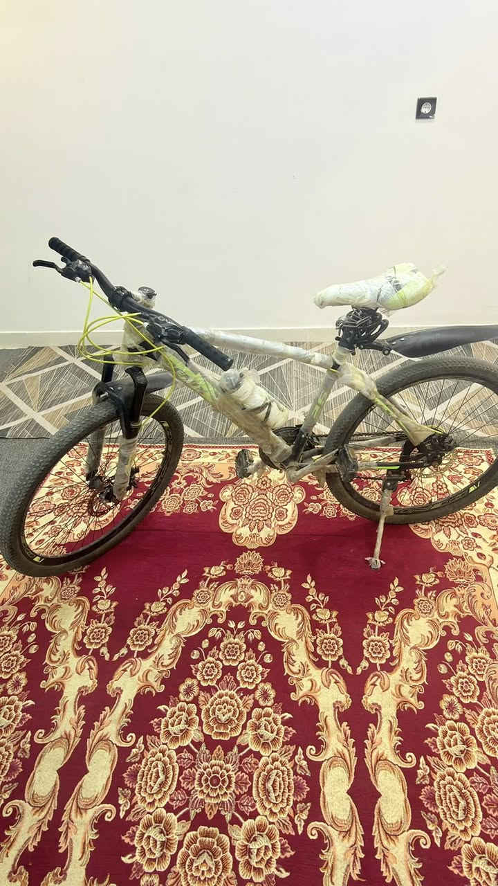 سلام عليكم مرخصت صاحب الاكروب باسكل بيام اكس سبع مكاين كيوره اثنين نضيف جدن استخدام قليل حجمه 26  السعر 125 الف وبي مجال  مكاني كربلاء *********** الرقم الثاني ***********
