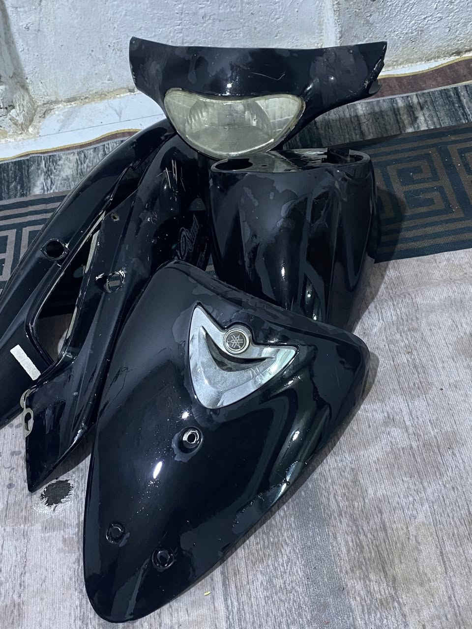 سيت كفرات قجمه كلشي ما بيهن لا مكسرات ولا شي سعرهن30العنوان القبله رقمي ***********
