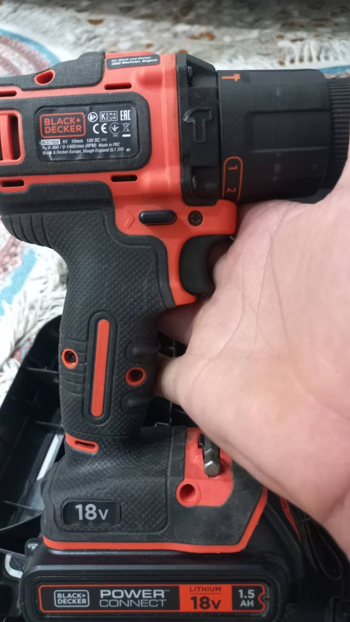 مستعمل نظيف  دبل بطارية  سعره  80 مع توصيل  *********** رقمي  بي واتساب
