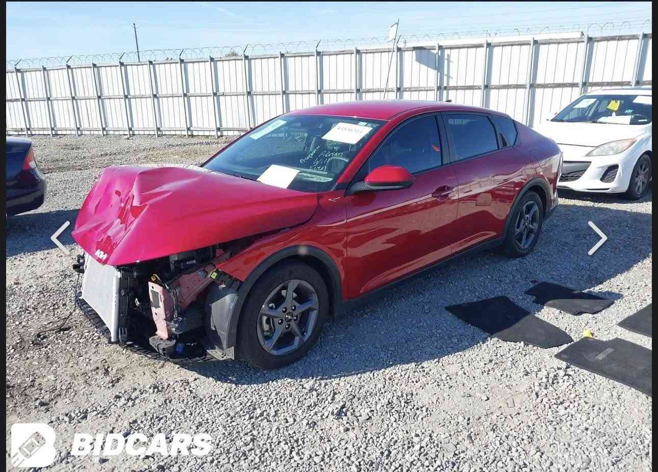 السلام عليكم kia k4 بعدلها اقل من شهر توصل لعمان موديل 2025 السيارة جديدة كدامك صور الحادث بدون ايرباك بدون شاصي بدون دواخل غراضها كلها موجودة حتة الدعامية الامامية اريد مراوس او بيع بعمان اذا اكو النترا N السيارة تدخل بكتاب شهداء 
رقمي:*********** 
مكاني بغداد الامين الثانية
