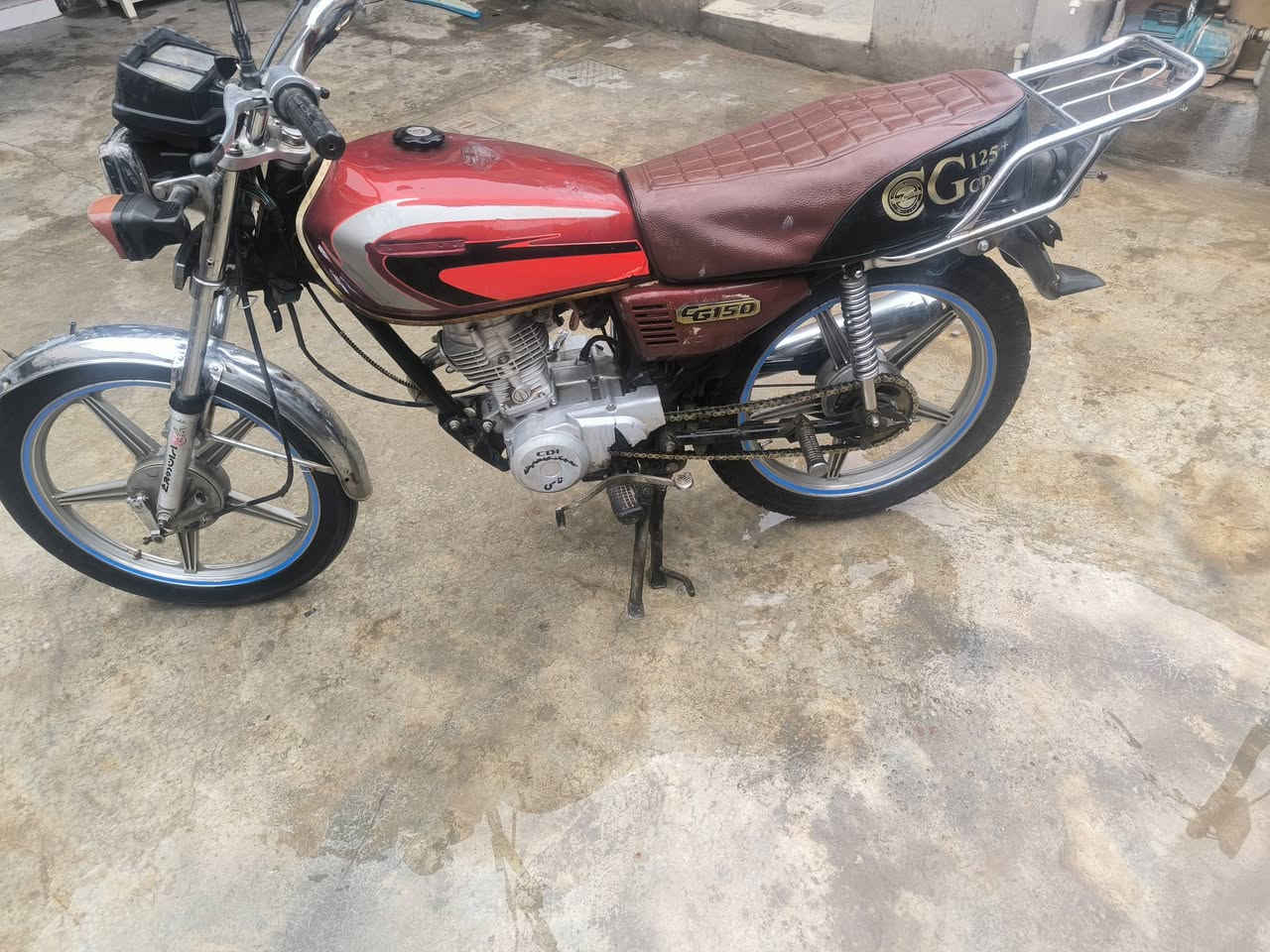 سلام عليكم 4كير للبيع او مروس 5كير سعره 325وبي مجال ***********
