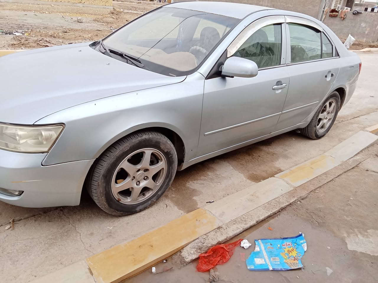 سيارة سوناتة نضيفة موديل 2006 الاتصال على الرقم ***********
