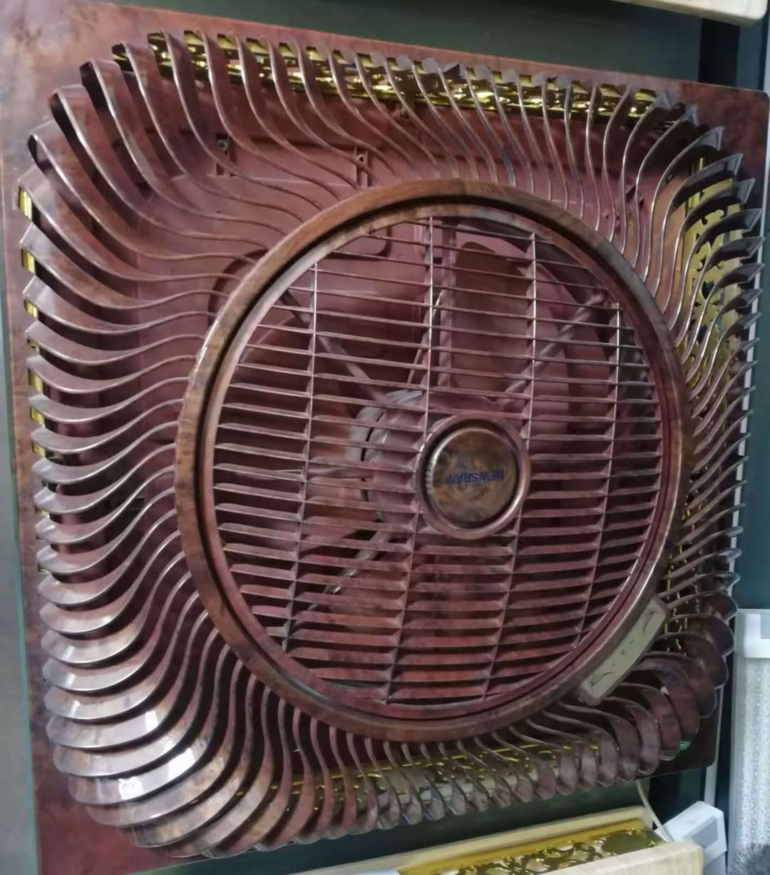 مراوح سقفيه هواء عاليه وتصميم أجمل متوفر عده انواع وألوان مختلفه 📍 متوفر الآن لدى معرض إبراهيم للكهربائيات
📞 ***********
📞 ***********
